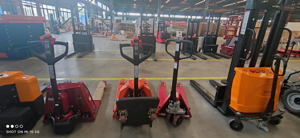 電動(dòng)叉車廠家的發(fā)展會(huì)如何 電動(dòng)叉車廠家的發(fā)展會(huì)如何